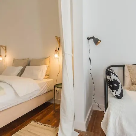 135 A - In Tranquil Flat Alfama Sé&castle *