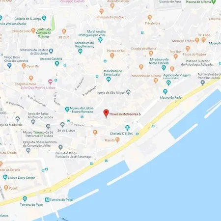 In Tranquil Flat In Alfama Near Se And Castle דירה