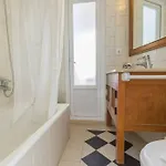 135 A - In Tranquil Flat In Alfama Near Se And Castle *