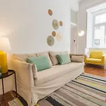 Apartamento 135 A - In Tranquil Flat In Alfama Near Se And Castle Lisboa