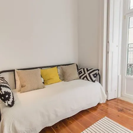 135 A - In Tranquil Flat In Alfama Near Se And Castle Διαμέρισμα *