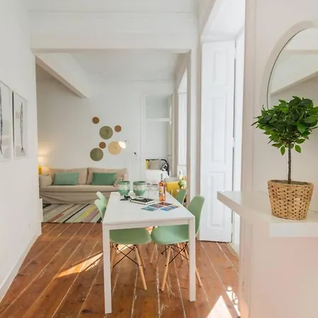 135 A - In Tranquil Flat In Alfama Near Se And Castle Διαμέρισμα