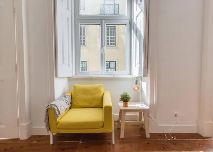 135 A - In Tranquil Flat In Alfama Near Se And Castle Lisboa